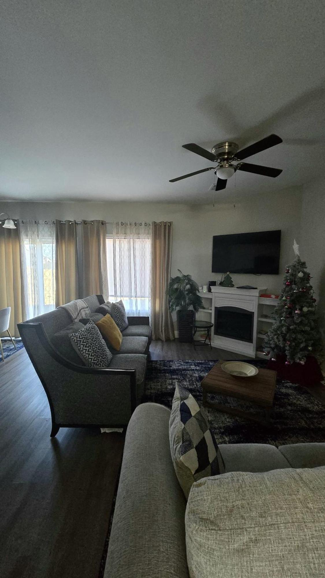 Gorgeous 3 Bedroom Home With Cable Tv In All Rooms & Free Wi-Fi Concord Exterior foto